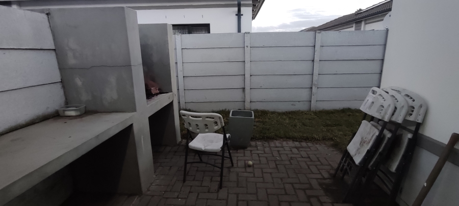 3 Bedroom Property for Sale in Parklands Western Cape